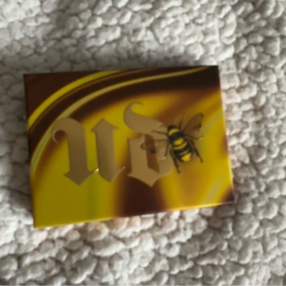 Urban Decay Other - Urban Decay Mini Honey Palette